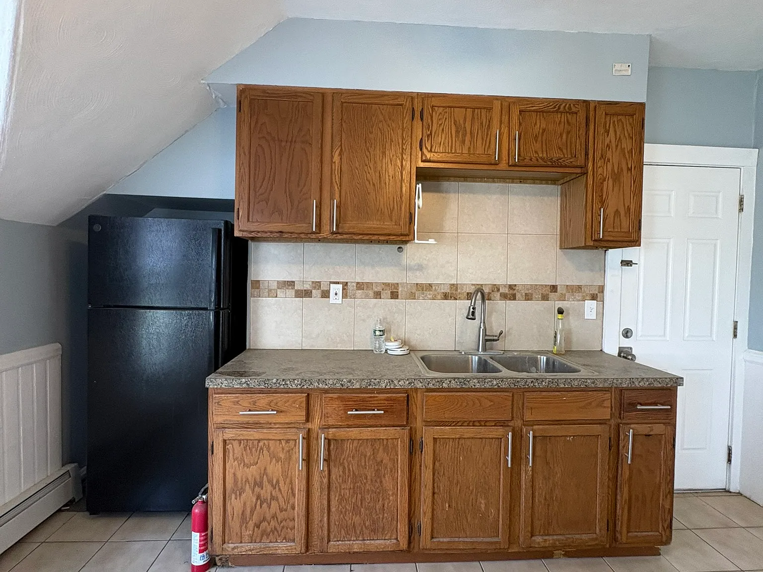 3 bed, $1,850 — Photo 2
