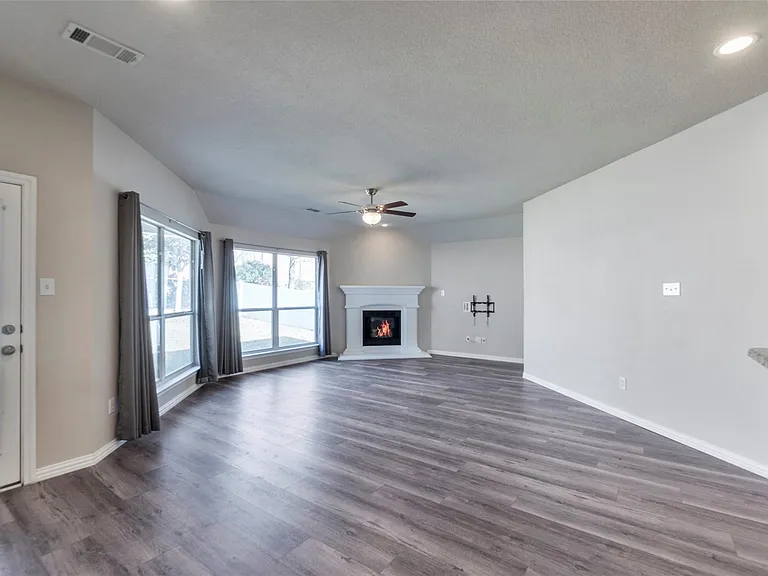 5109 Keating St — Photo 3