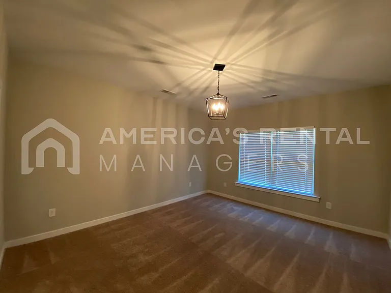 535 Troubadour Ln — Photo 27