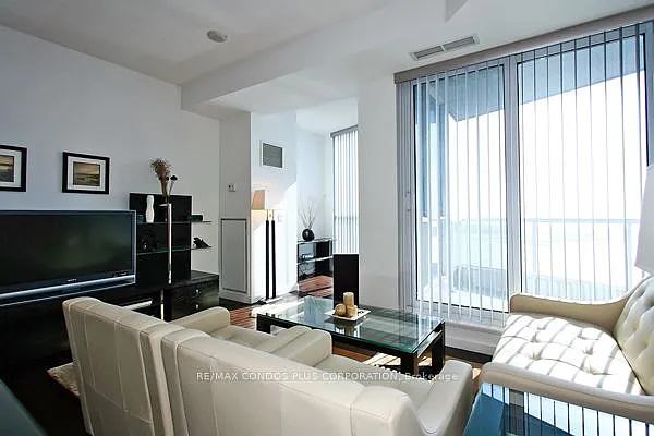218 Queens Quay W #2611 — Photo 15