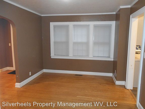 5th image of 813 Broadway Ave