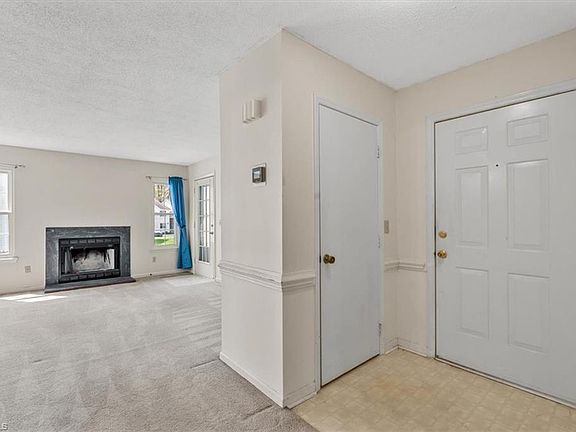 4th image of 4209 Edith Ln APT A