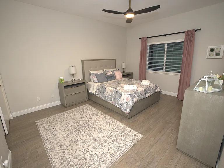 7744 W Jenan Dr — Photo 10