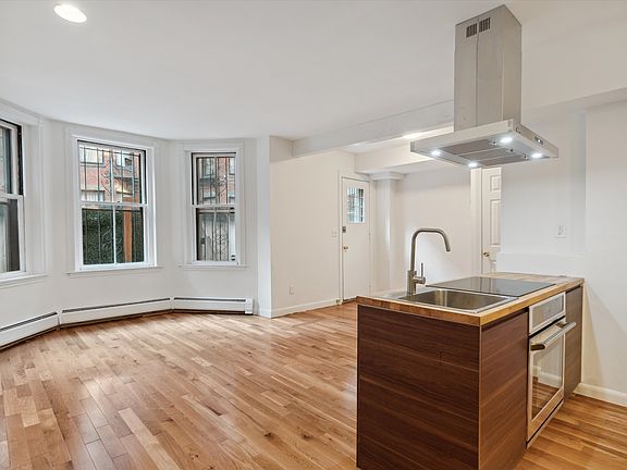 4th image of 436 Marlborough St #B