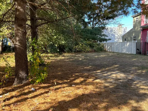 523 N 2nd St, Camden, NJ 08102