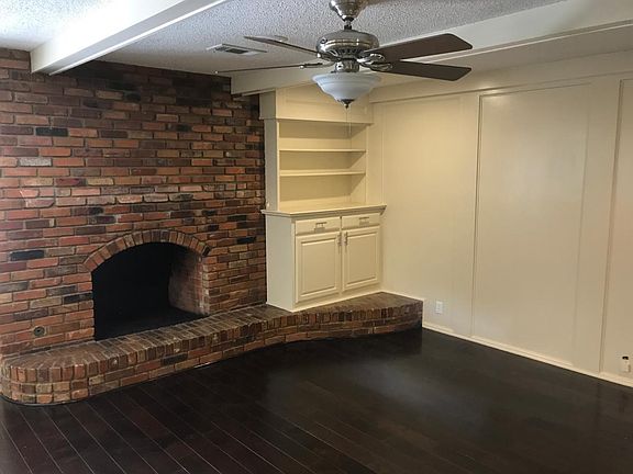2nd image of 704 Murl Dr