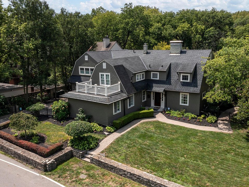 1st image of 379 Westland Ave