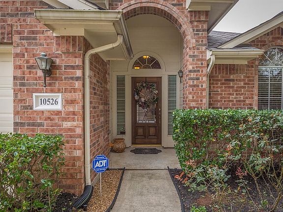 4th image of 10526 Knoll Bend Ln