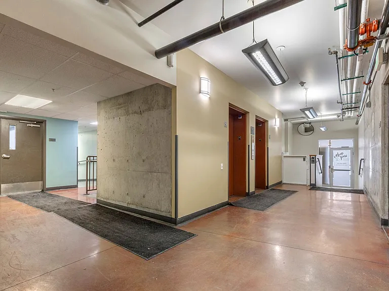Lincoln Terrace - making downtown living feel like home — Photo 1