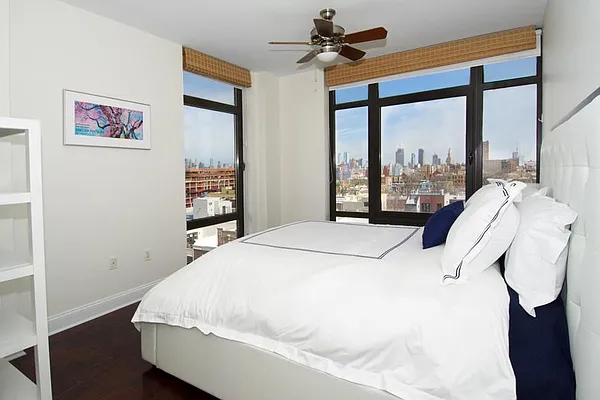 Sold by Brooklyn Bridge | media 7