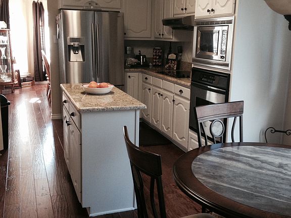 5th image of 3772 Voltaire Dr