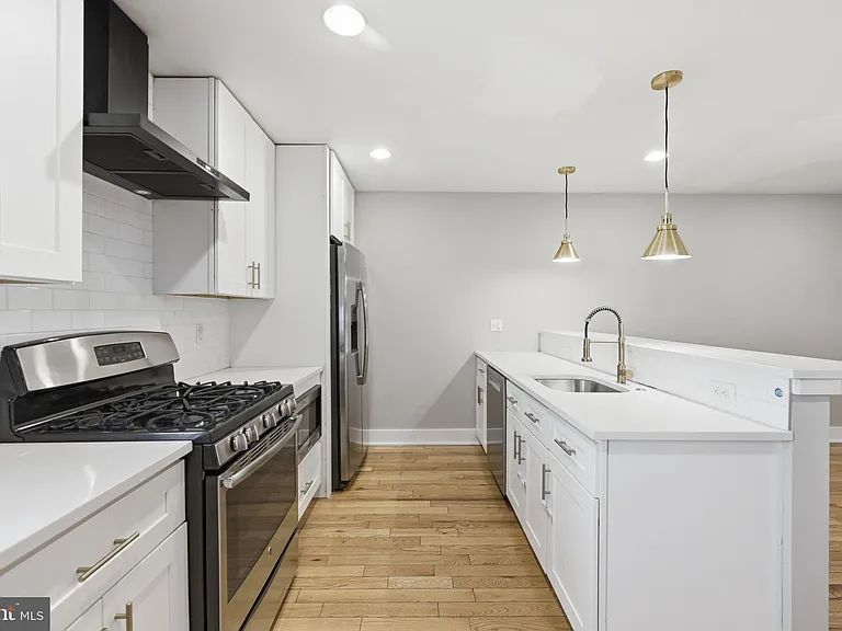 2313 Ellsworth St — Photo 10
