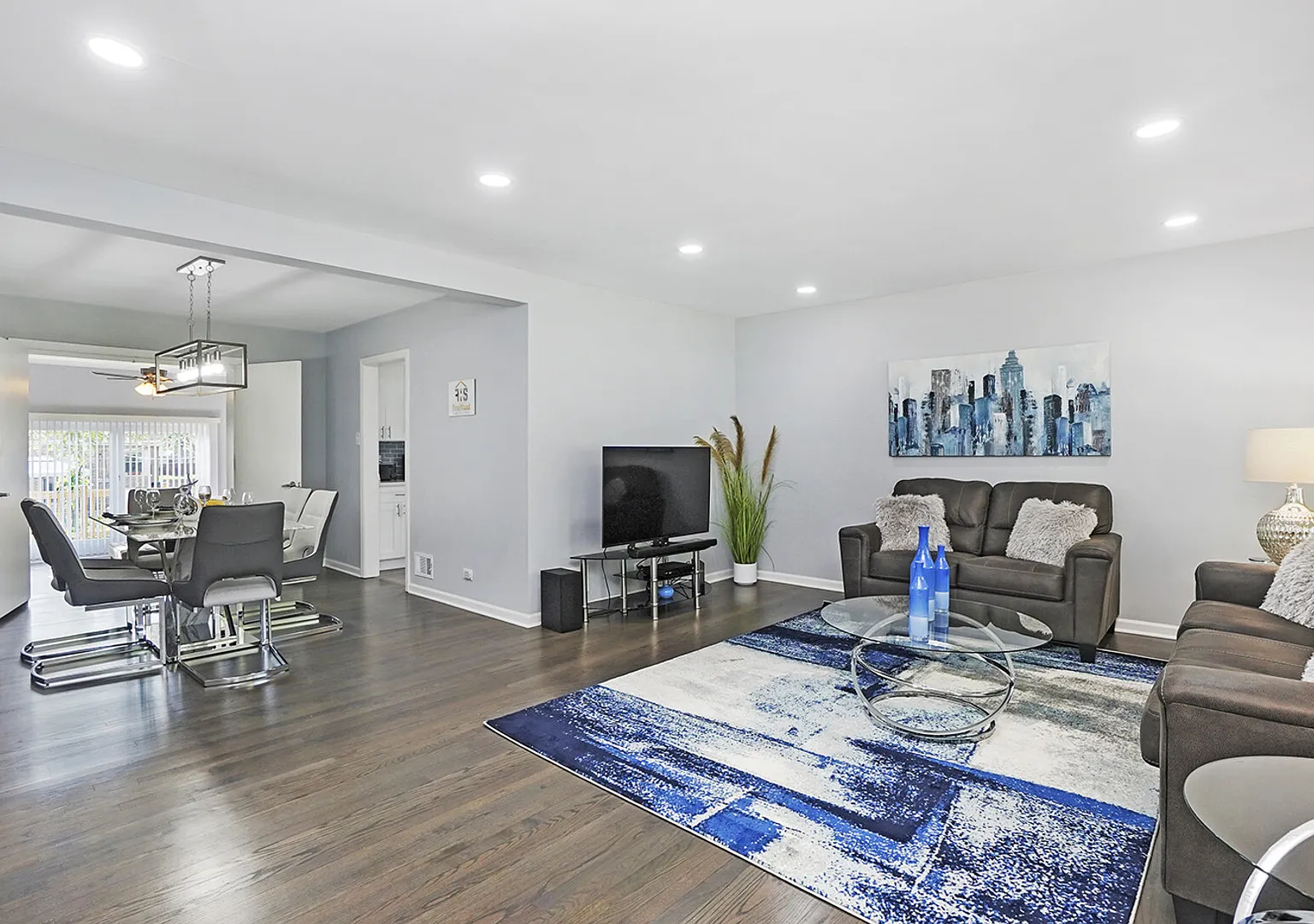 Homewood Rental - Marshfield Ave — Photo 3