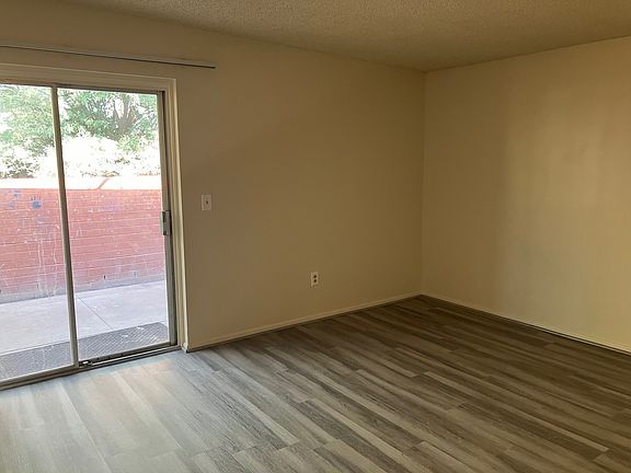 2nd image of 3515 E Monte Vista Dr