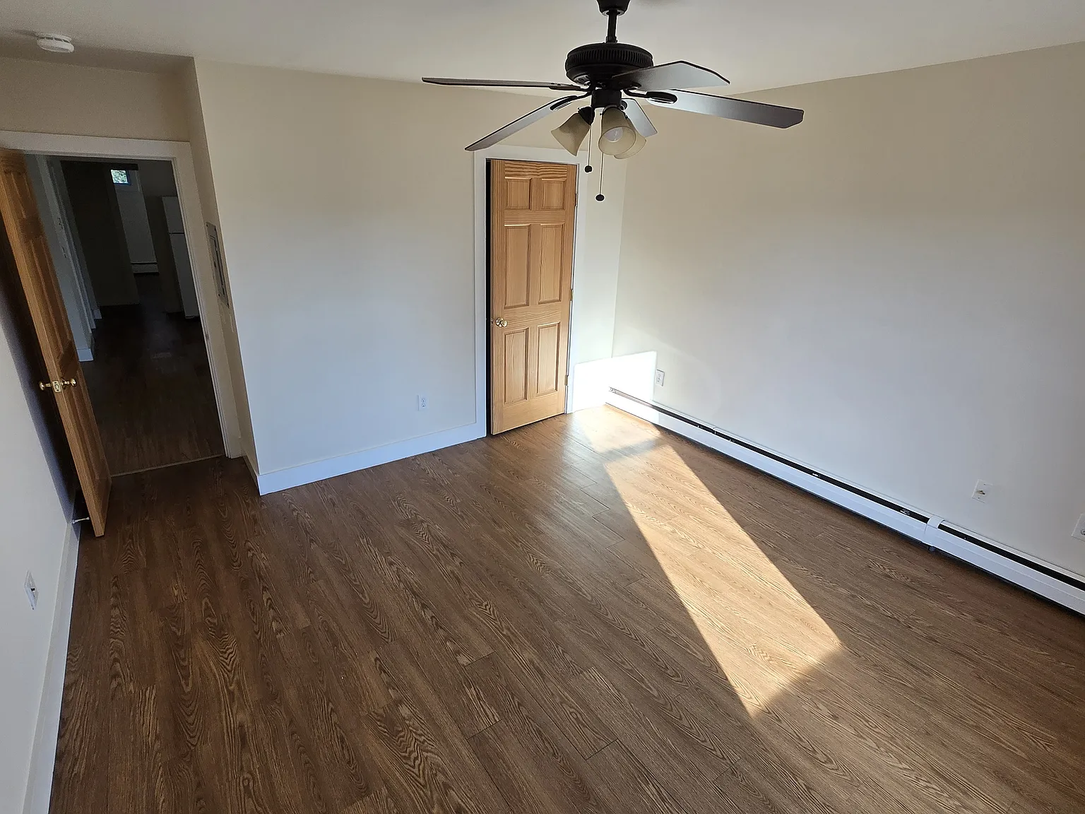 2 bed, 800 sqft, $1,600 — Photo 3