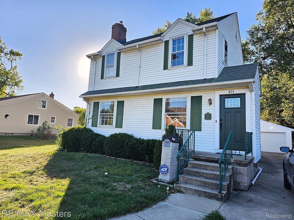 1st image of 611 Saint Marys Ave