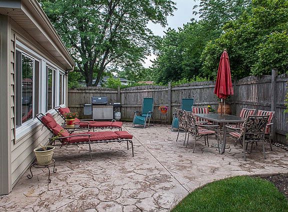 4th image of 936 Cottonwood Ln