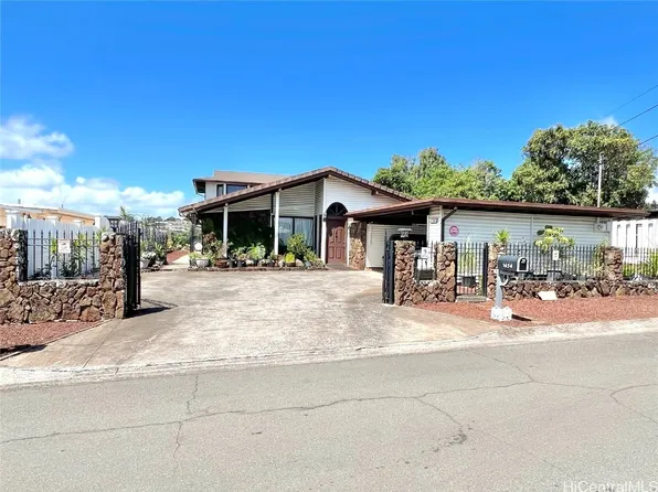 1654 Hoonipo St, Pearl City, HI 96782