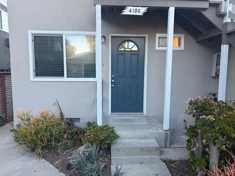 4182-4188.5 Oregon St — Photo 7