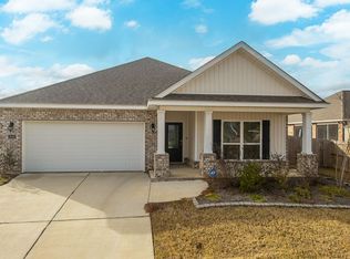 5542 Overland Dr, Biloxi, MS 39532