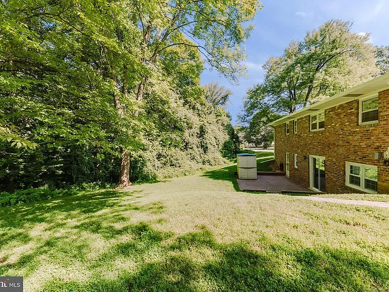 5683 Ravenel Ln — Photo 43