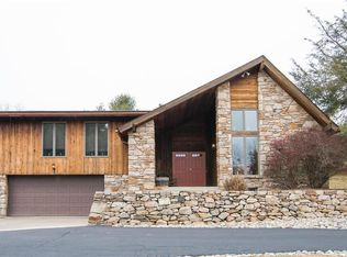 3401 Hope Dr, Emmaus, PA 18049