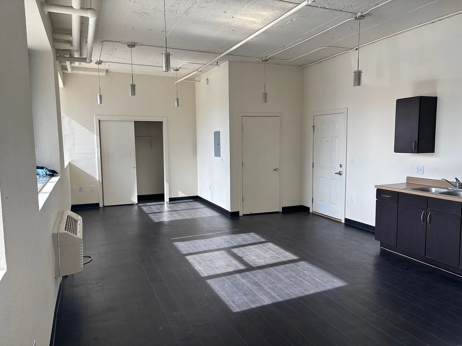 Mehran Lofts - Gold Avenue Realty, LLC — Photo 3
