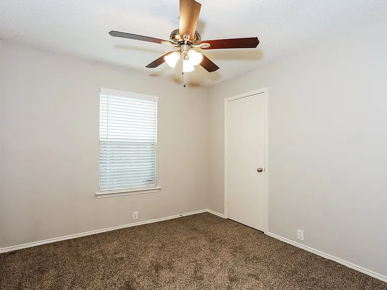 7005 Edmundson Dr — Photo 12