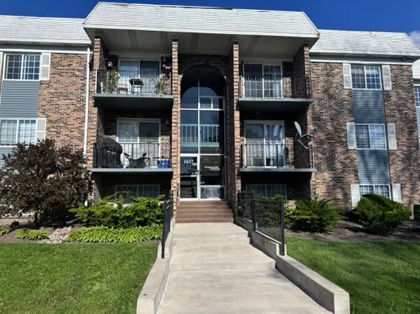 1617 N Windsor Dr APT 207, Arlington Heights, IL 60004