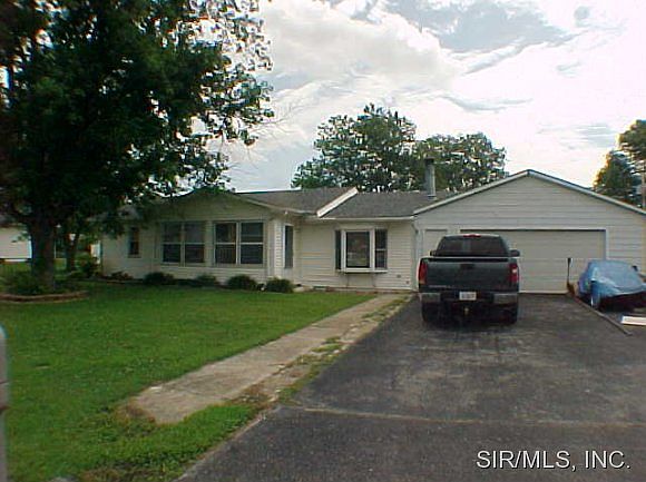 1st image of 141 Troeckler Ln