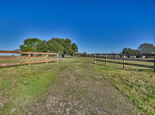 4339 Fm 180, Ledbetter, TX 78946