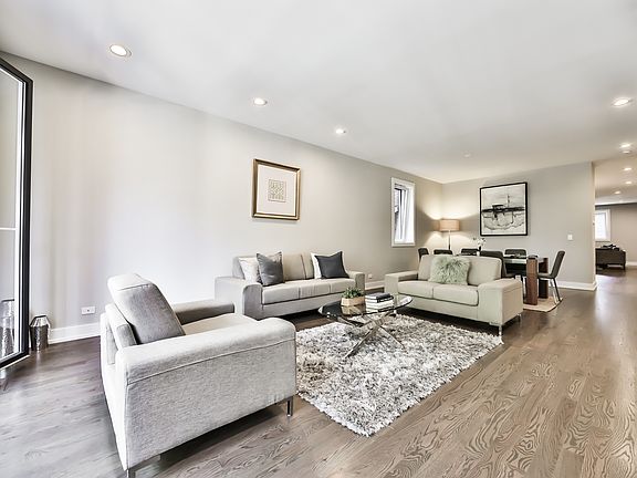 5th image of 823 N Paulina St #1N