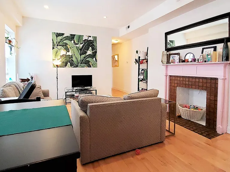 Spruce Street Lofts — Photo 12