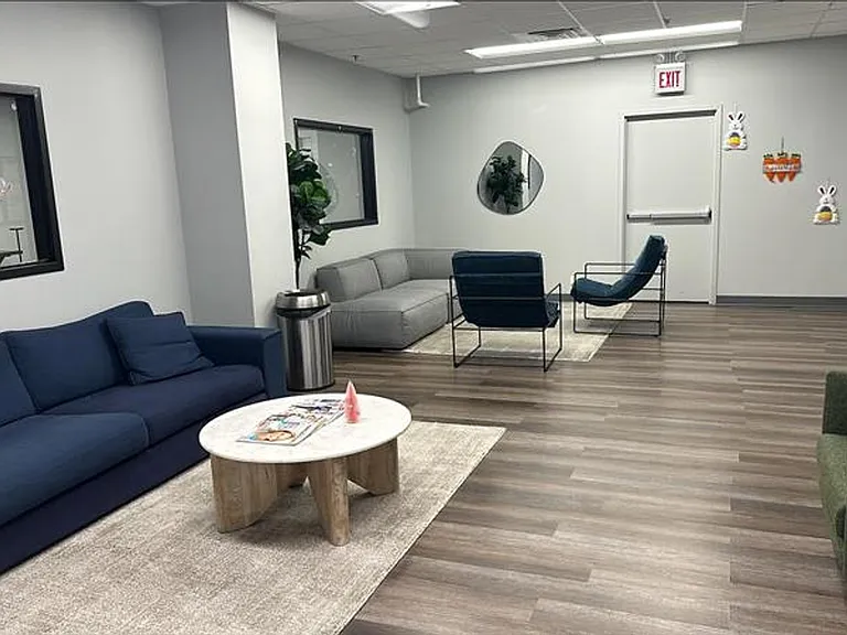 5401 Cornell by 3L Living — Photo 10