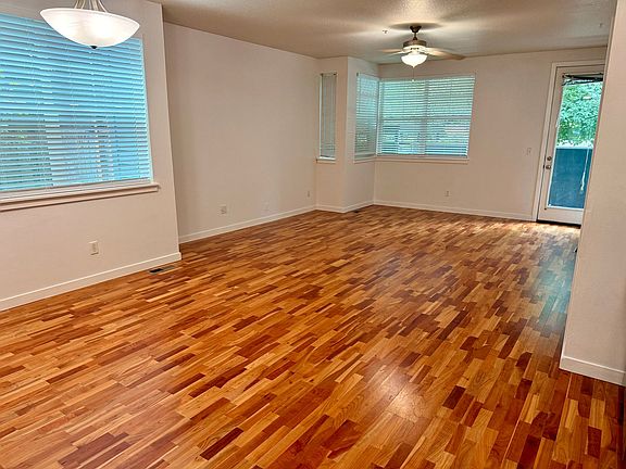 4th image of 4046 N Montana Ave Unit 2