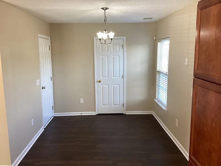 8565 Chloe Ln — Photo 5