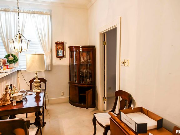 5th image of 1109 N Osburn Ave