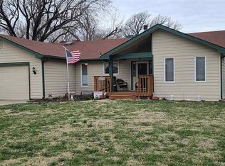 307 S Queen Ave, Maize, KS 67101