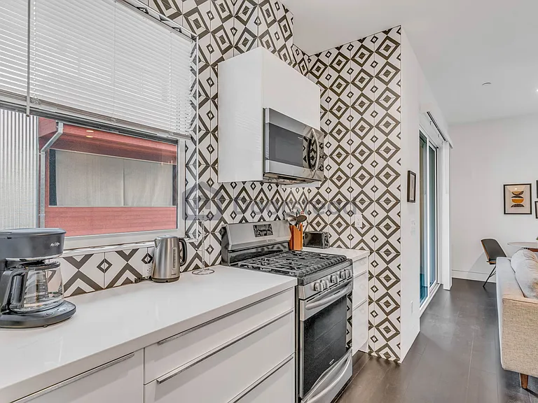 5304 San Pablo Ave #C — Photo 10