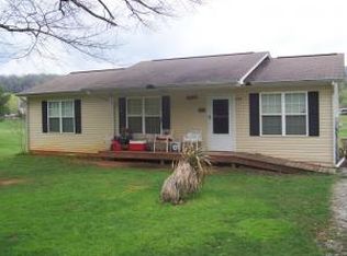 1320 Hidden Valley Dr, Livingston, TN 38570