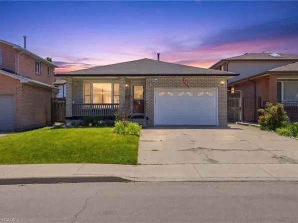391 E 24th St, Hamilton, ON L8V 4X3