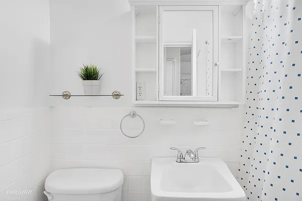 Rented by Corcoran | media 8