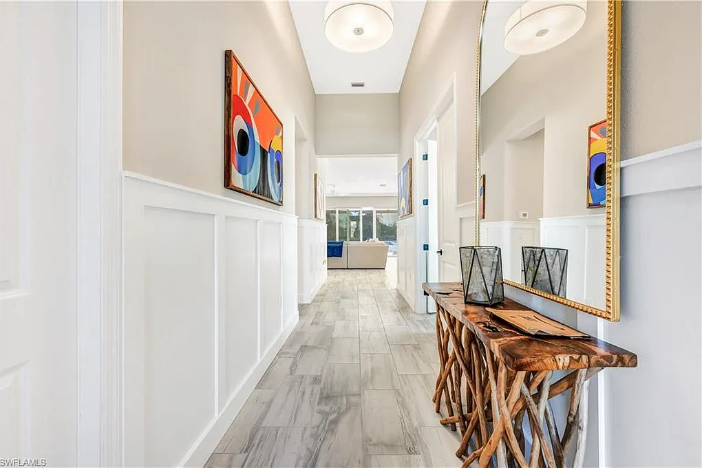 3 bed, 3.0 bath, 1935 sqft, $9,000 — Photo 2