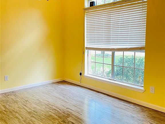 5th image of 20910 Medallion Pointe Dr