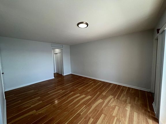5th image of 7931 East Dr Unit 403-7931-4