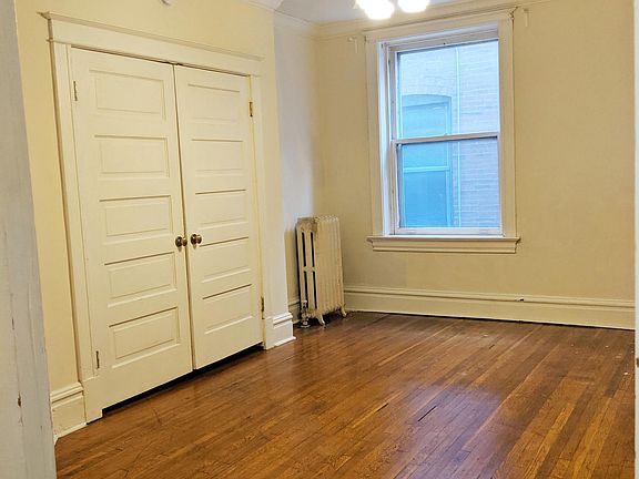5th image of 4410 Laclede Ave #1F