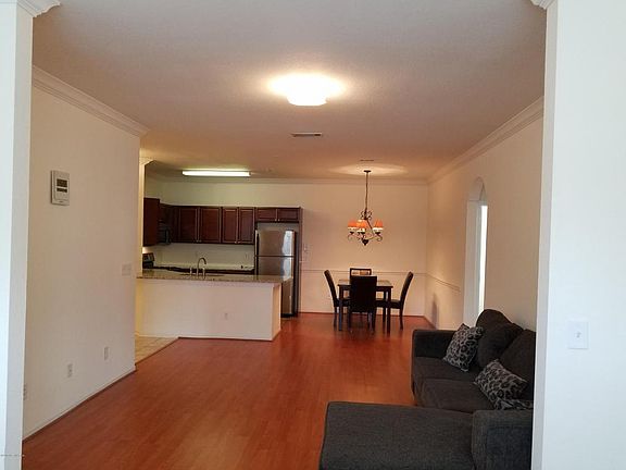 5th image of 13810 N Sutton Park Dr #311