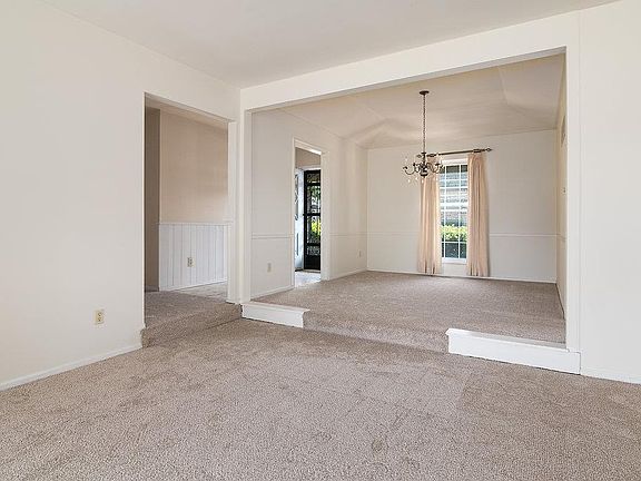 5th image of 5710 Metcalf Ct
