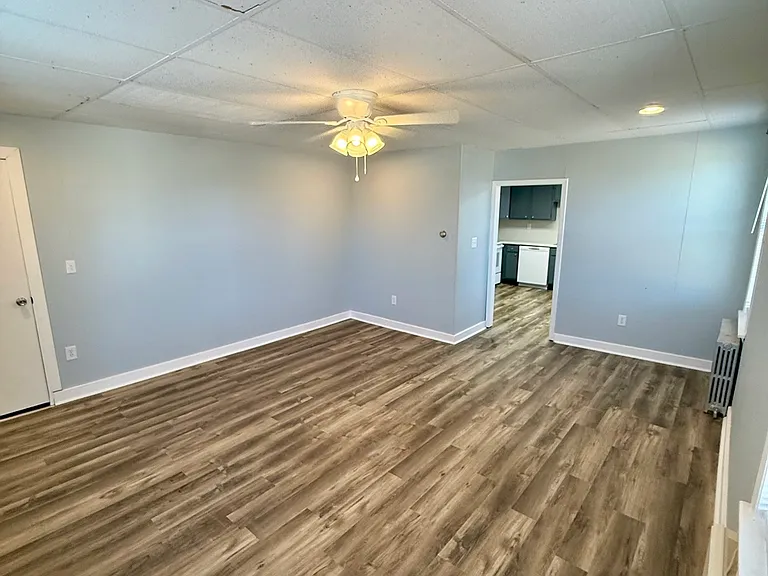 242 Washington Blvd #1/2 — Photo 9