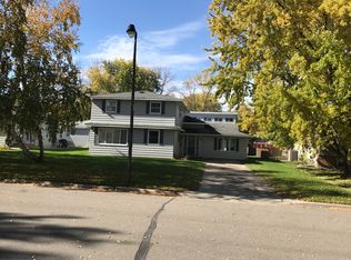 415 Maple Ave S, Thief River Falls, MN 56701